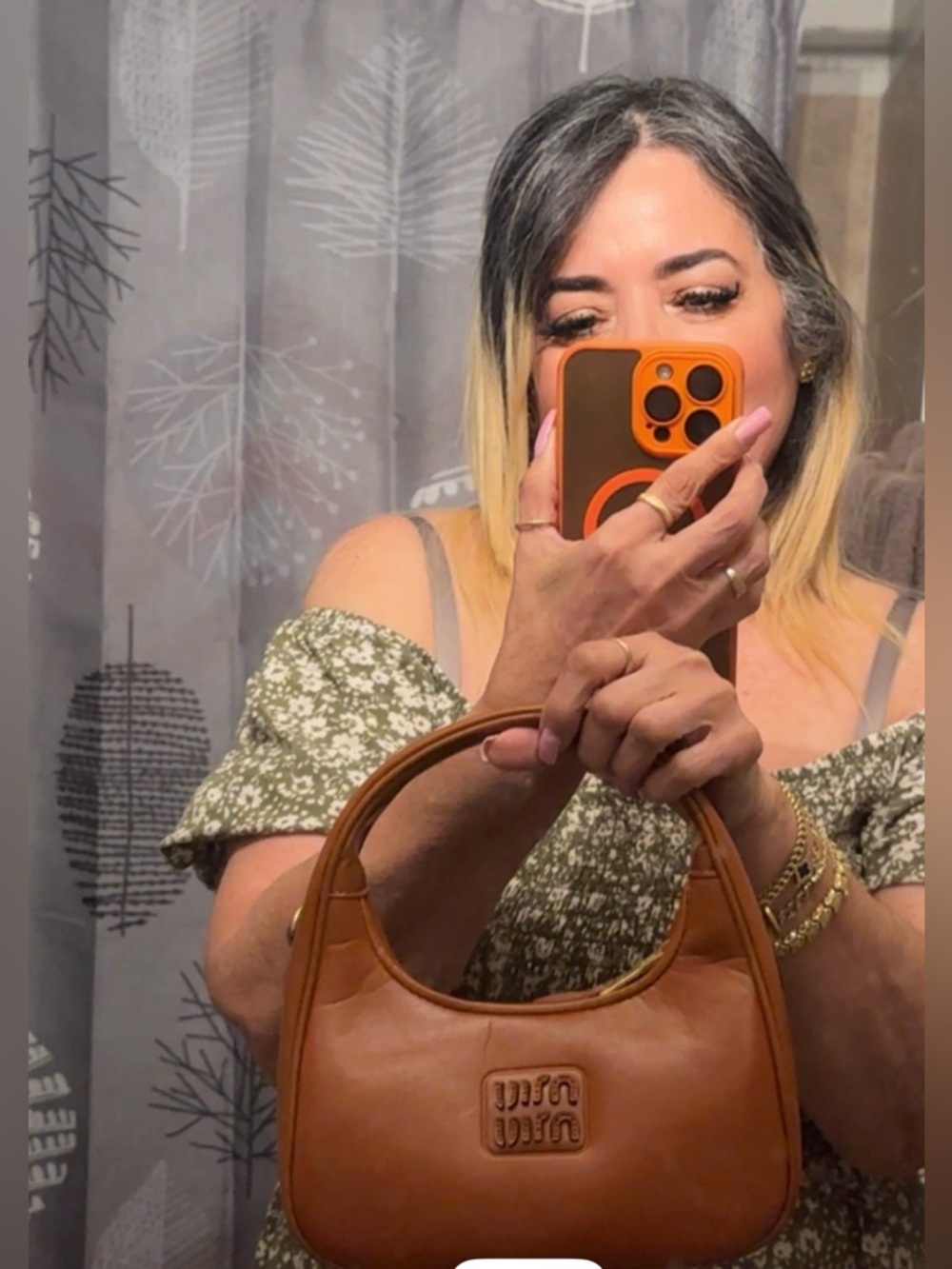 Classic Tan Leather Top-Handle Women’s Bag - Picture 6 of 7